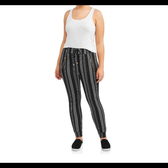 Clearance - Picture 6 of 12